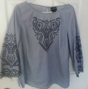 Round neck woven blouse